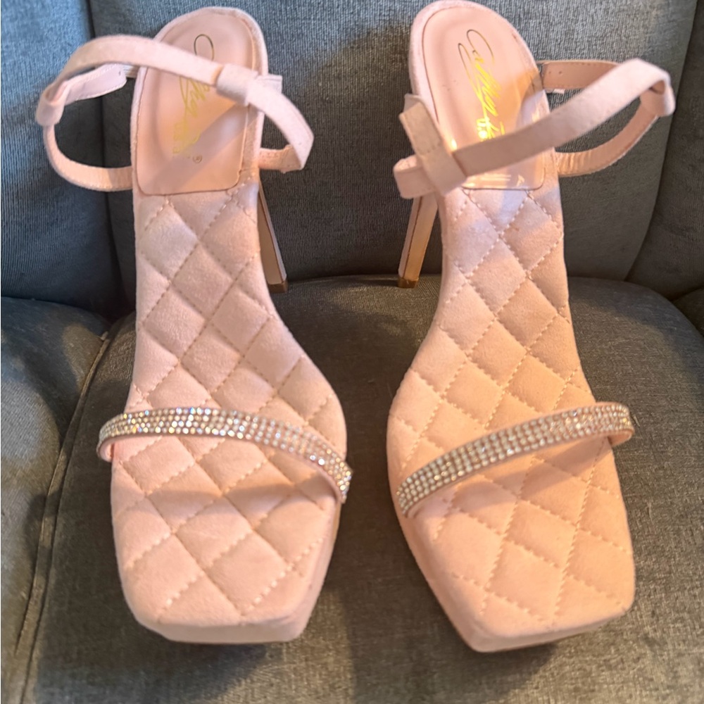 NWOT Cathy Din Pink Heels size 8